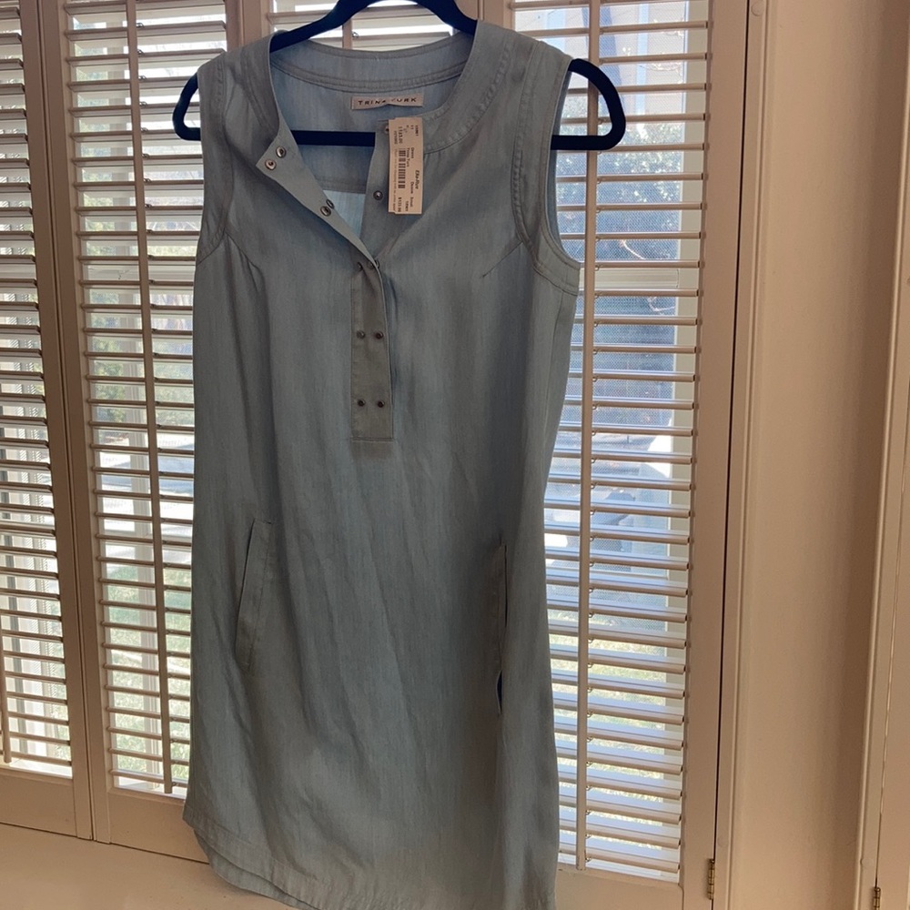 Trina Turk Sleeveless Spring/Summer Shift